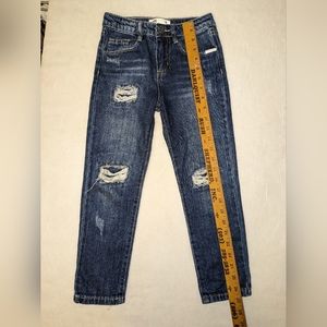 GirlsJean Distressed Size 6 No brand